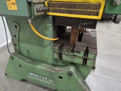 Minster 60 Ton C-Frame OBI Press, 32″ x 21″ Bed