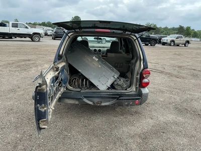 USED 2005 JEEP LIBERTY