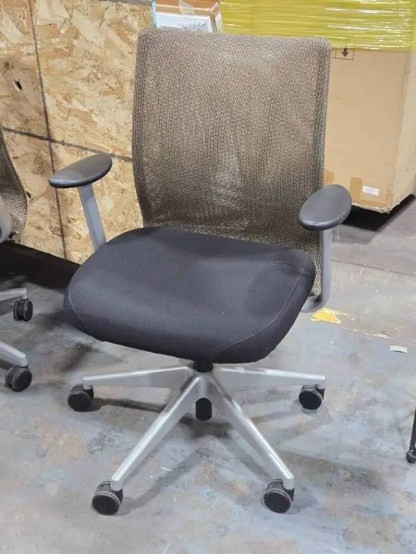 Rolling Office Armchair
