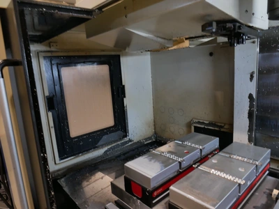 2010 HYUNDAI WIA F500 Vertical Machining Centers | USED CNC (10)
