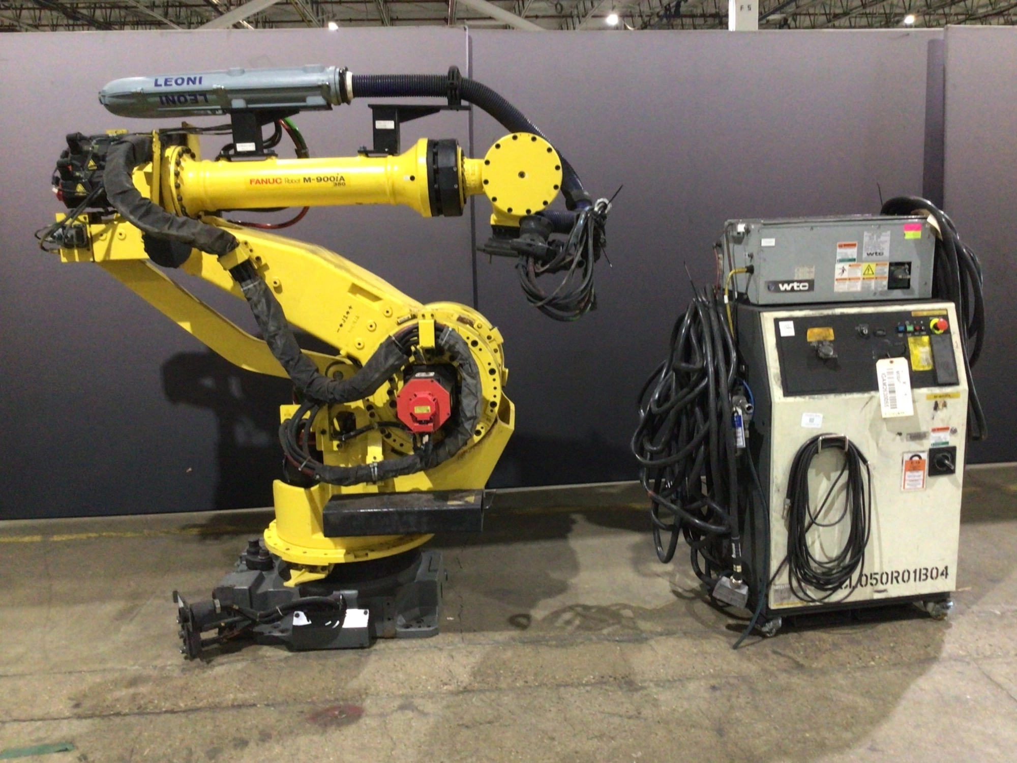 Used 2014 FANUC M-900iA/350 + R30iA Robots Michigan US | iGAM Industrial Marketplace #1369440