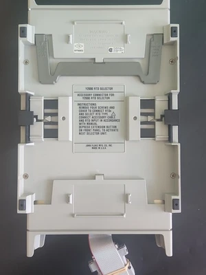NEW FLUKE Y2000