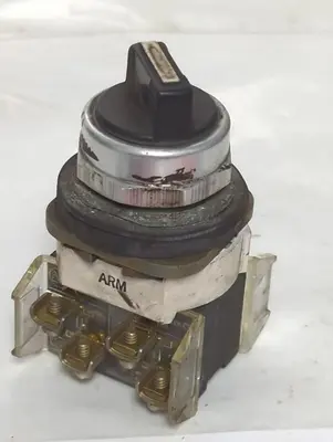 Used ALLEN-BRADLEY 800T-J20A Relays & Switches Ohio US | Surplus Asset Holdings #1553663