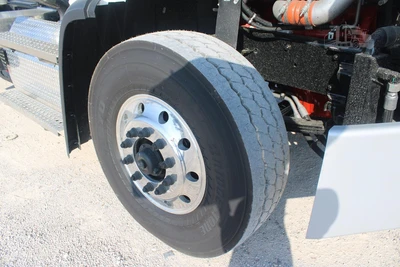 New | in-Stock 2027 FREIGHTLINER 114SD PLUS Rolloff Trucks Texas US | Roll Off Truck World #1507657