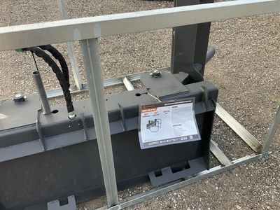 Used WOLVERINE BSH-12-75D SKID STEER BALE SQUEEZE HYDRAULIC ADJUSTABLE Bale Grabbers Michigan US | Miedema Asset Management Group #1579510