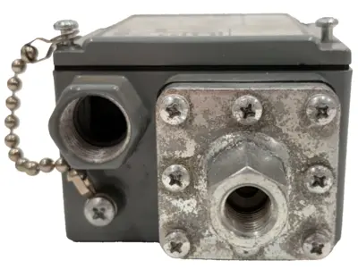 NEW SQUARE D 9012 GAW-6