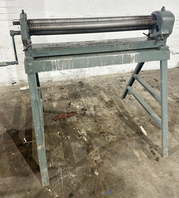 NIAGARA 331 36" SHEET METAL MANUAL BENDING RO
