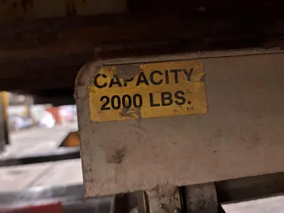 USED SOUTHWORTH LIFT TABLE