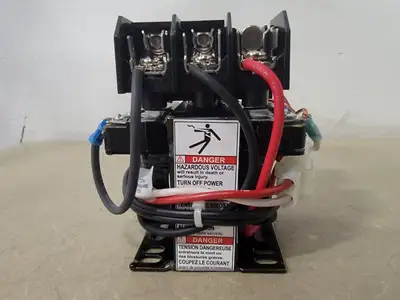 NEW SQUARE D LA9TFD32X
