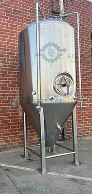 USED LMC 3180 LITER STAINLESS STEEL JACKETED FERMENTATION TANK
