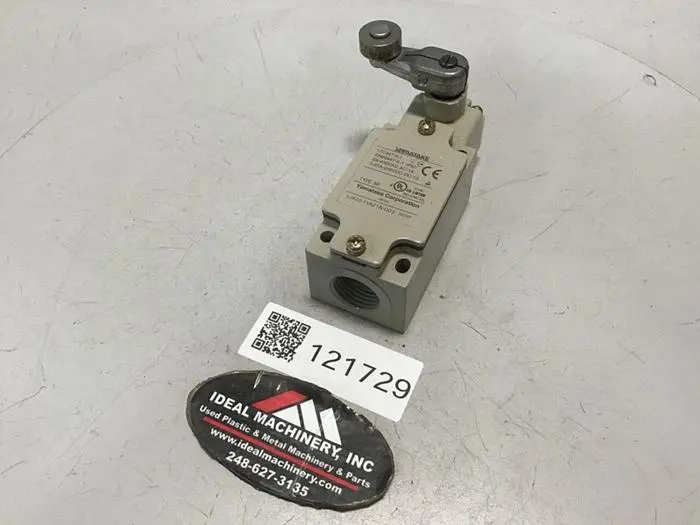 USED YAMATAKE LJA10-11A21N-003