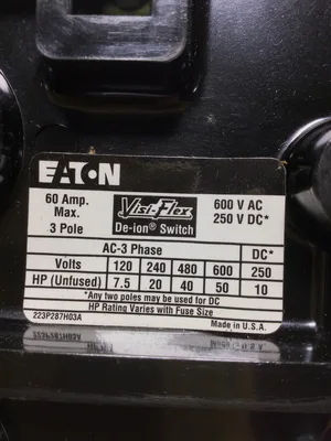 Eaton Cutler-Hammer A 60A VISI-Flex Switch 600VAC 250VDC 3Pole Panel Depth 5-3/16″/9-31/32″