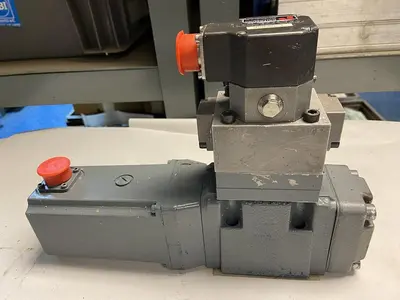 USED REXROTH 4WS2EM10-42/5B2ET315Z8BM-52