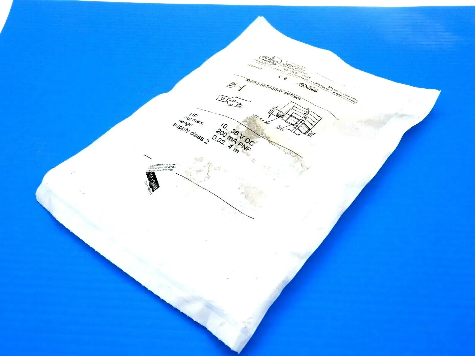 NEW IFM EFECTOR OGP-HPKG/US100-OGP201 RETRO REFLECTIVE SENSOR OGPHPKGUS100OGP201