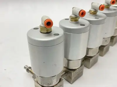 USED SWAGELOK ULTRAHIGH-PURITY SHUTOFF DIAPHRAGM VALVES 6LVV-DPL11P-C