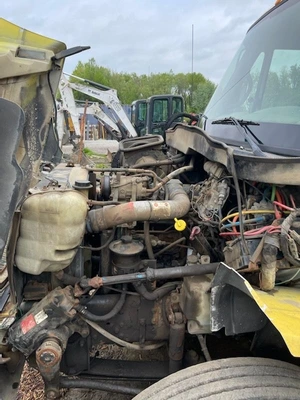Used 2002 INTERNATIONAL 4300 Service & Utility Trucks Ohio US | Proxy Equipment #1384817