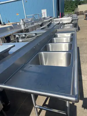 New | in-Stock Advance Tabco Old Stock 110" Advance Tabco 9-4-72-18RL 4 Compartment Sink - SS316 Sinks Illinois US | Falcon Restaurant Supply #1375552