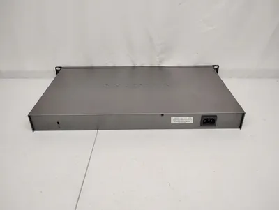 USED Netgear GS752TXS