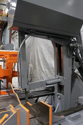 20" X 24" HEM MODEL VT130HA-60SS VERTICAL SAW