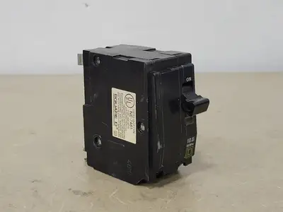 USED SQUARE D QO220