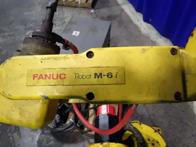 USED 2001 FANUC M6I