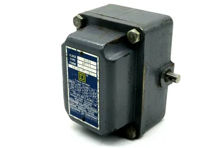 USED SQUARE D 9036FLOAT SWITCH TYPE DR1S2