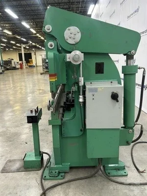 USED 1987 ACCURPRESS 713010