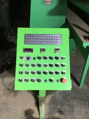 200 Ton Dongsung Hydraulic Shell Press; 4-Post
