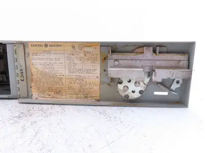 General Electric THFP321X 3-Pole Fusible Disconnect Switch Panel Mount 30A 240V