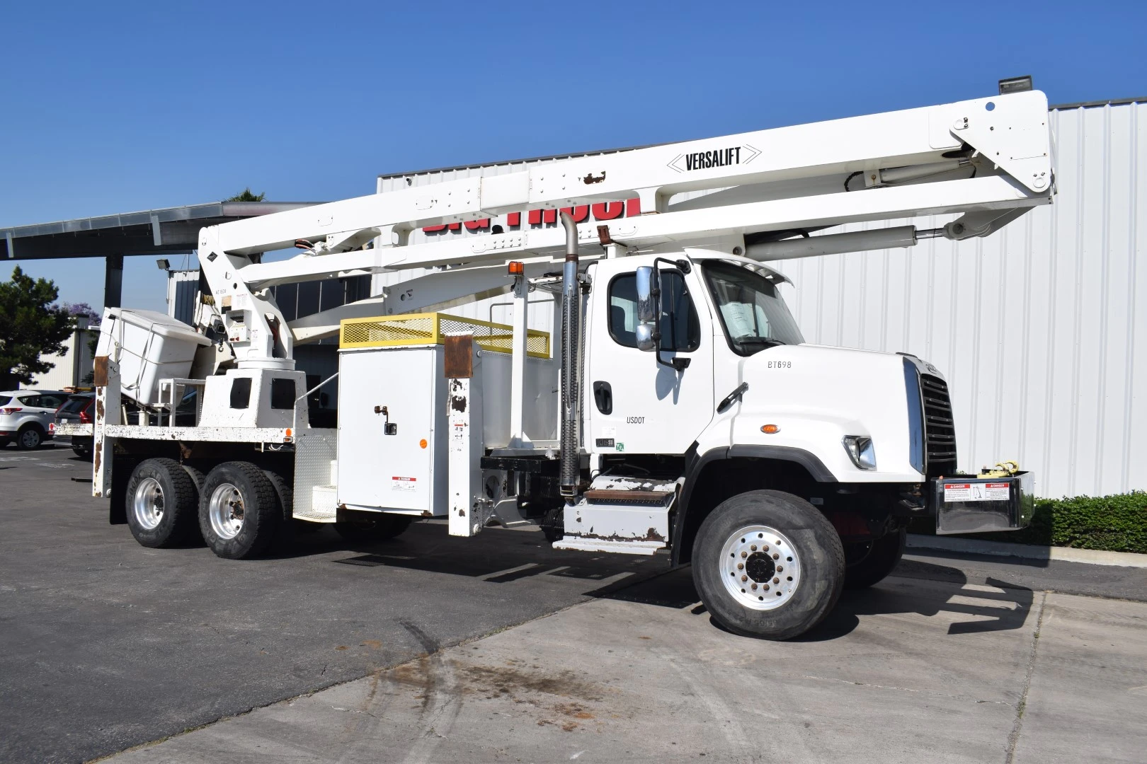 Used 2013 FREIGHTLINER 108SD Bucket (boom) trucks California US | Big Truck & Equipment #1412206