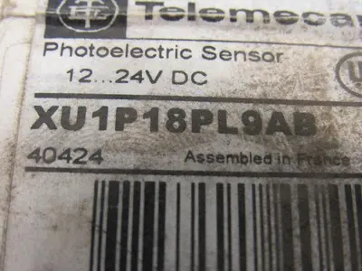 Telemecanique XU1P18PL9AB Photoelectric Sensor NIB
