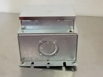 NEW HUBBELL 6256