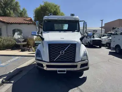 Used 2019 VOLVO VNL300 Conventional trucks California US | Commerce Truck Equipment Sales #1548745