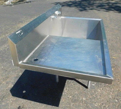 USED ELKAY SS SINK 2 X 2 X 13.5