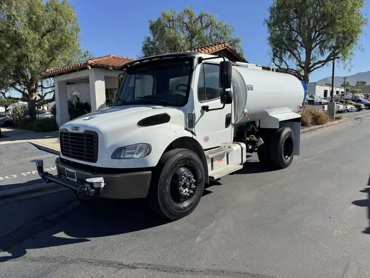 Used 2022 FREIGHTLINER M2 Carhaulers California US | Commerce Truck Equipment Sales #1547749
