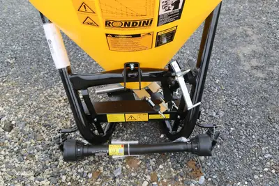 New | in-Stock 2026 TAR RIVER SP500SS Broadcast Spreaders Pennsylvania US | Zimmerman Farm Service #1410432