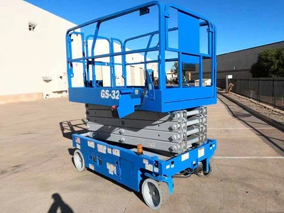 USED 2016 GENIE GS-3246