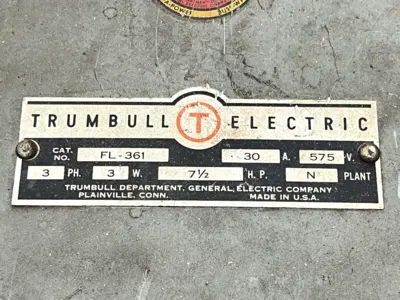 Used Trumbull Busway 30A, 575V, 3 PH, 3W, 7-1/2 HP Circuit Breakers Michigan US | Maverick Industrial Sales #1394389