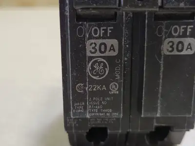 Used GENERAL ELECTRIC THHQB230 Switchgears British Columbia CA | Lenmark #242220