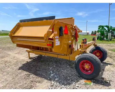Used HAYBUSTER _UNKNOWN_ Bale Choppers - Feeders Iowa US | Keast Enterprises #1360315