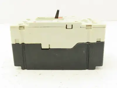 Allen Bradley 140U-H3C3-C30 Circuit Breaker 30A 3 Pole 600V Panel Mount