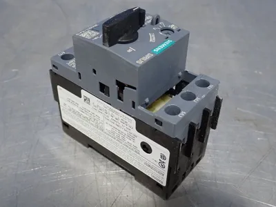 New | in-Stock SIEMENS 3RV20111CA10 Circuit Breakers | HGR 24 #731918