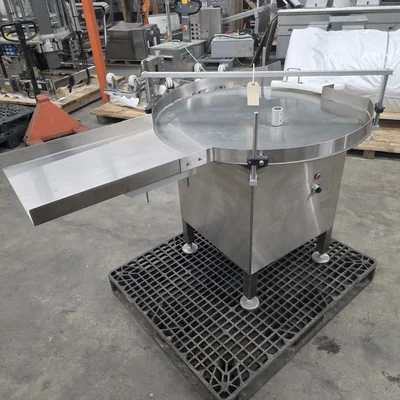 CAPMATIC ACUMILATION TABLE 39 INCH, TURN TABLE STAINLESS STEEL # 109