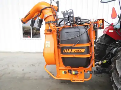 New | in-Stock 2027 JACTO J600 3-pt Mounted Sprayers Pennsylvania US | Zimmerman Farm Service #1410070