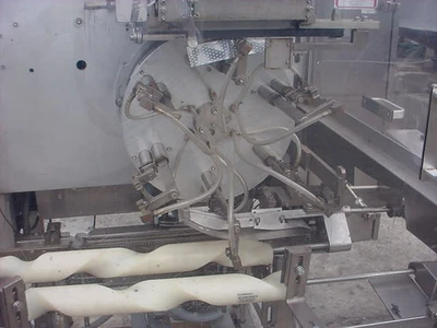 USED CULBRO MACHINE TAMPER EVIDENT NECK NECK BANDER