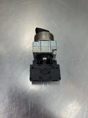 Used Siemens _UNKNOWN_ Contact Blocks South Carolina US | Palmetto Automation #1544827