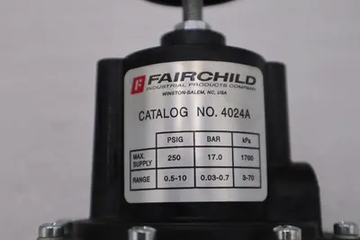 NEW OPEN BOX FAIRCHILD INDUSTRIAL PROD 4024A AIR PRESSURE REGULATOR STK GF465
