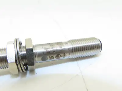 Allen Bradley 871TM-B4N12-R3 Inductive Proximity Sensor 20-250V Ser B