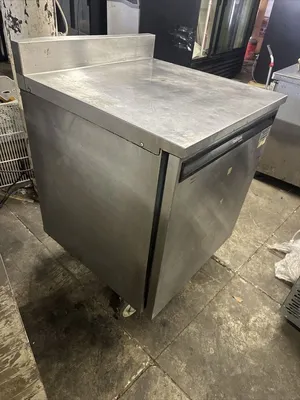 174-0194 Delfield 27" Self Contained Worktop Freezer