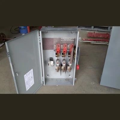 Cutler-Hammer 200 Amp Disconnect